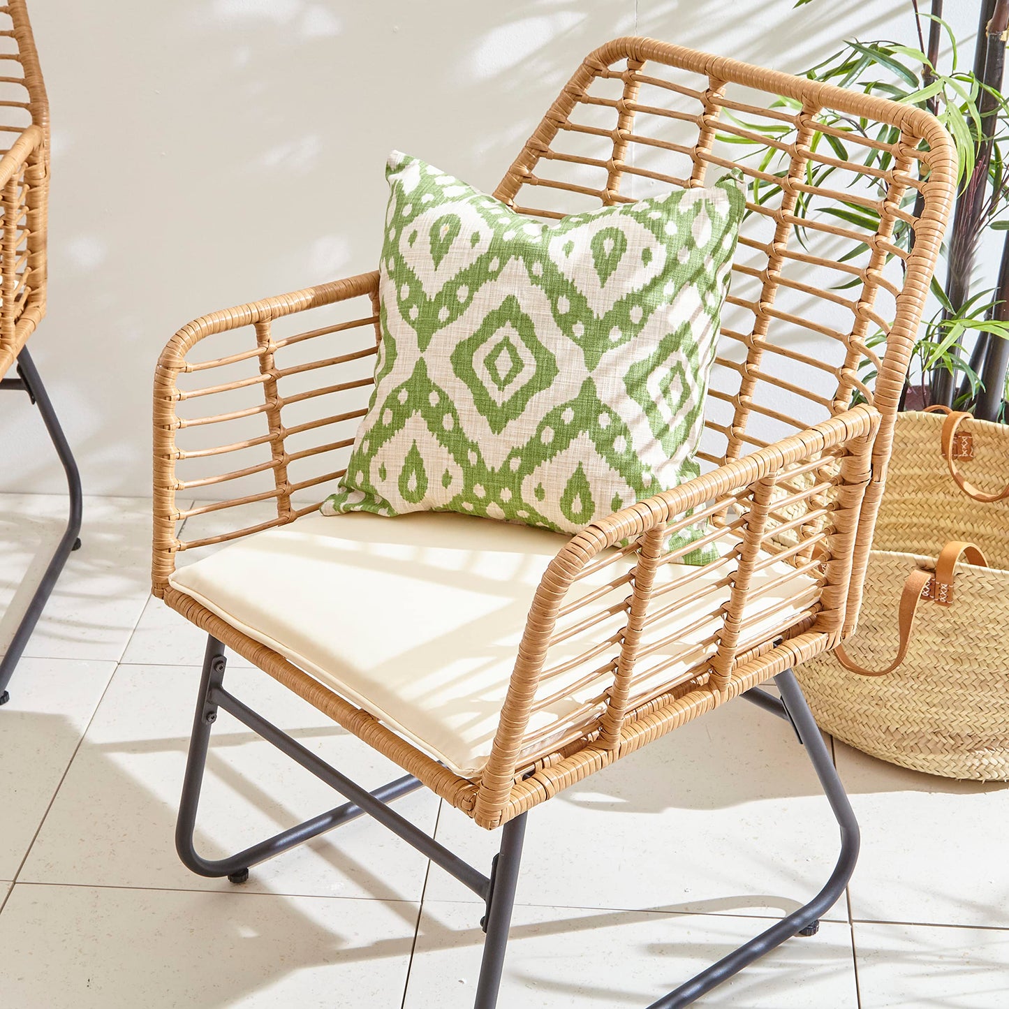 4 Piece Rattan Garden Furniture Set with Sofa, Chairs & Glass Coffee Table Natural